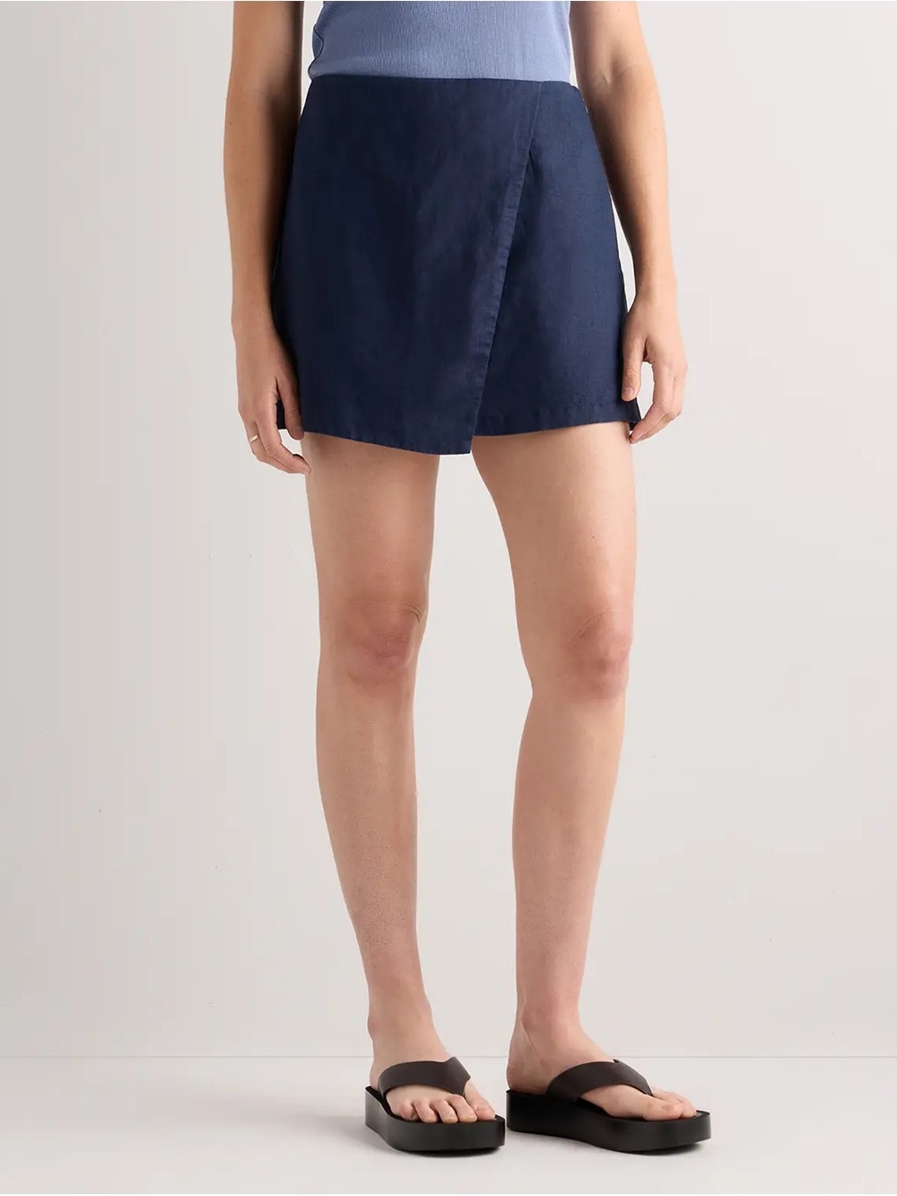 Quince 100% European Linen Skort - Picture 3 of 12